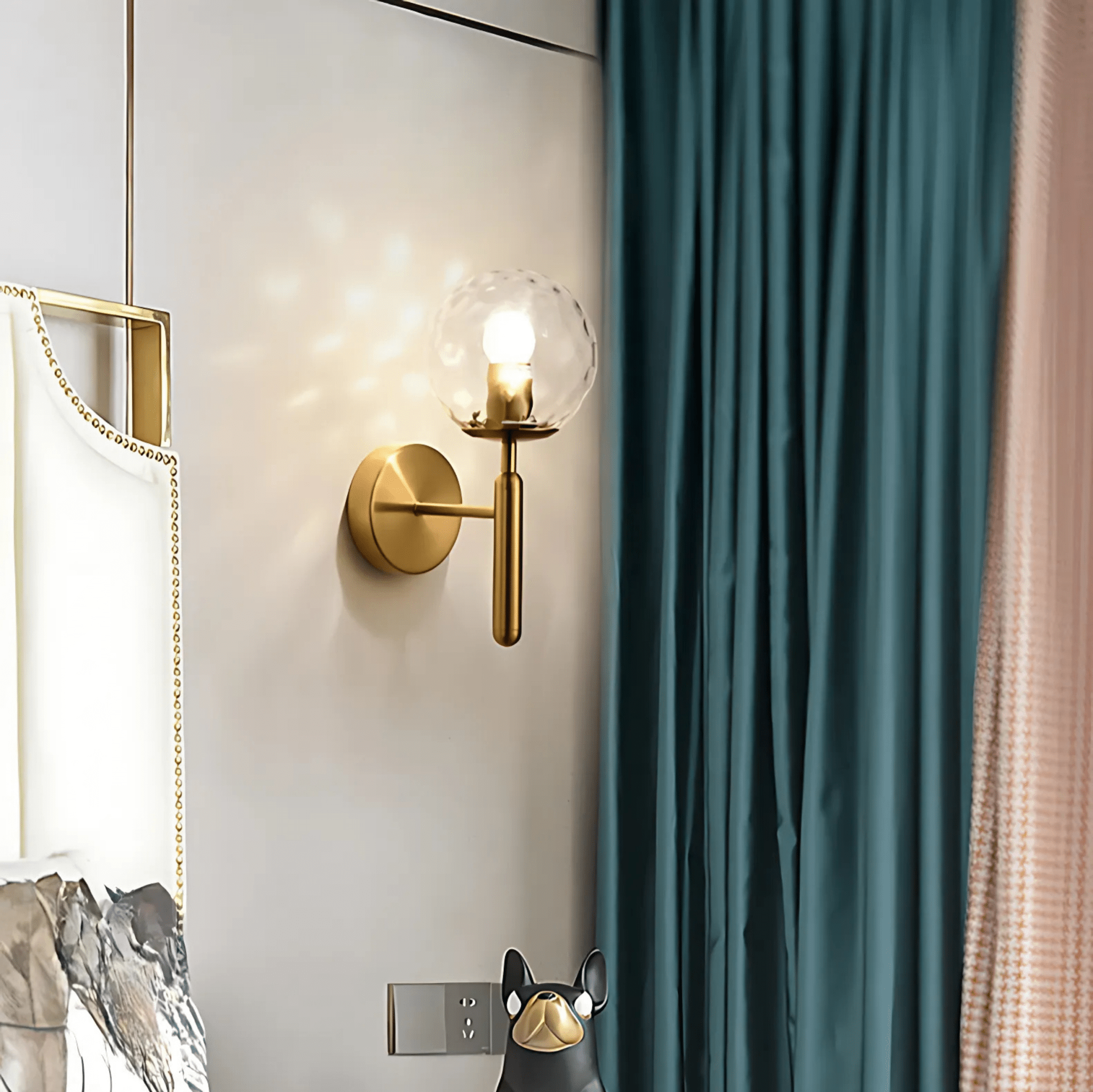 Bauer Brass Wall Light - Hestia + Co.