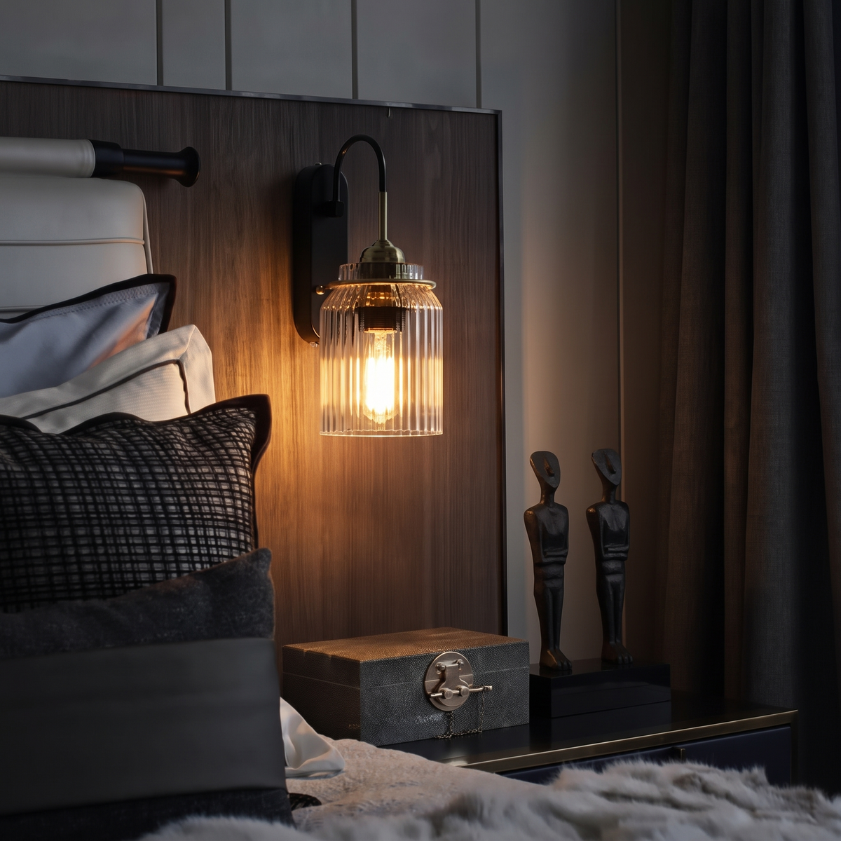 Artemis Wall Light - Hestia + Co. (night-time)
