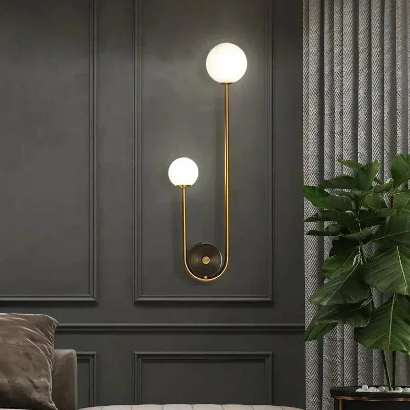 Balanced Wall Light